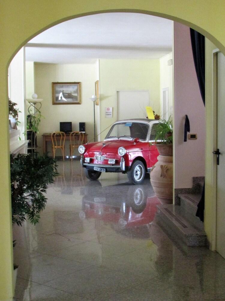 Il Grifo Hotel E Bisteccheria Toscana Montepulciano Stazione Kültér fotó