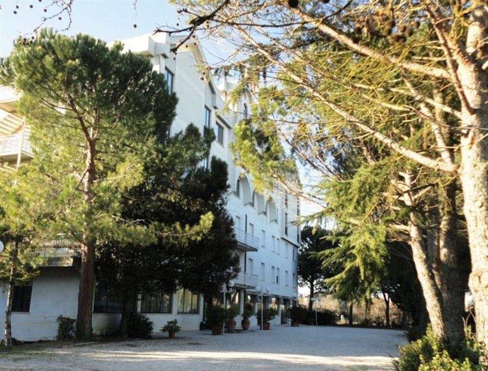 Il Grifo Hotel E Bisteccheria Toscana Montepulciano Stazione Kültér fotó