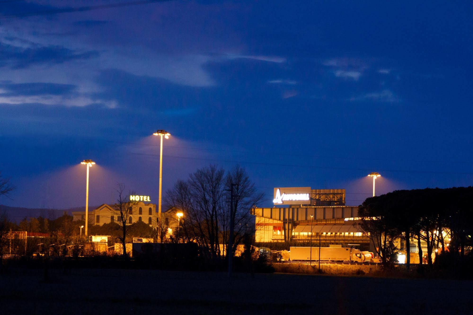 Il Grifo Hotel E Bisteccheria Toscana Montepulciano Stazione Kültér fotó